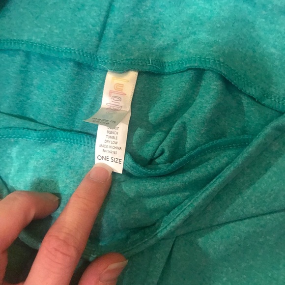🤩✨LuLaRoe Leggings🤩✨OS - Picture 3 of 3